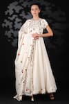 Buy_Nikasha_White Handwoven Cotton Jamdani Round Printed Anarkali Set _at_Aza_Fashions