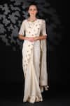 Buy_Nikasha_White Handwoven Cotton Jamdani Embroidery Round Saree With Blouse _at_Aza_Fashions
