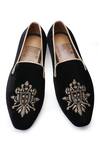 Shop Kora By Nilesh Mitesh Black Embroidered Velvet Handcrafted Loafers at Aza Fashions Shop_Kora By Nilesh Mitesh_Black Embroidered Velvet Handcrafted Loafers_at_Aza_Fashions