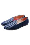 Buy_Kora By Nilesh Mitesh_Blue Plain Striped Juttis _at_Aza_Fashions