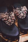 Buy_NR BY NIDHI RATHI_Black Embroidered Hand Wedges _at_Aza_Fashions