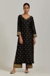 Buy Ikshita Choudhary Black Chanderi Silk Floral, Sequin V Neck Kurta And Pant Set at Aza Fashions Buy_Ikshita Choudhary_Black Chanderi Silk Floral, Sequin V Neck Kurta And Pant Set_at_Aza_Fashions