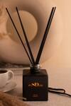 wiSdom Fragrances by Sheetal Desai_Orchid And Vanilla Reed Diffuser_Online_at_Aza_Fashions