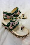 Buy_Shiveen Shiveen_Green Embroidery Parakram Toe Ring Wedges _at_Aza_Fashions