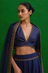 Buy_Nishar Ahmed_Blue Pure Habutai Silk Hand Embroidered Marori Plunge V Shabnam Border Blouse _Online_at_Aza_Fashions