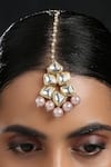 Paisley Pop_Gold Plated Kundan Floral Maangtikka _Online_at_Aza_Fashions