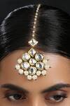 Paisley Pop_Gold Plated Kundan Floral Maangtikka _Online_at_Aza_Fashions