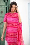 Buy_Palak & Mehak_Pink Cotton Printed Bandhani Round Neck Split Sleeved Kurta And Tulip Pant Set _Online_at_Aza_Fashions