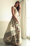 Buy_Archana Jaju_Beige Zari Buti Silk Printed Kalamkari V Neck Hand Saree With Blouse _at_Aza_Fashions