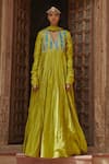 Buy_Pratibha Sultania_Green Chanderi Embroidered V Neck Yoke Anarkali With Dupatta _at_Aza_Fashions