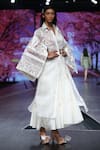 Buy_Shruti Sancheti_White Organza Straight Collar Embroidered Kimono Jacket _at_Aza_Fashions