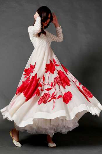 Buy_Rohit Bal_White Organza, Lining Cotton Floral V Neck Embroidered Anarkali Set _at_Aza_Fashions