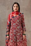 Buy_Rekha Agra_Red Organza, Cotton Slub Notched Floral Print Kurta Set _Online_at_Aza_Fashions