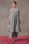 Rekha Agra_Grey Crinkled Cotton Silk Floral Motifs V Neck Print Anarkali And Palazzo Set _Online_at_Aza_Fashions
