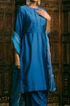 Priyal Bhardwaj_Blue Kurta Set Poly Silk, Stole Organza Bird Round With Embroidered Dupatta _Online_at_Aza_Fashions