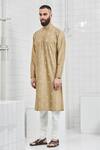 Rajesh Pratap Singh_Cream Katan Embroidered Kurta Set _Online_at_Aza_Fashions