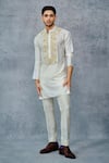 Raghavendra Rathore Jodhpur_White Tussar Silk Embroidery Thread And Sequin Floral Kurta _Online_at_Aza_Fashions