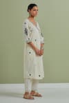 Priya Chaudhary_Off White Cotton Embroidered Floral V Neck Angrakha And Pant Set _Online_at_Aza_Fashions