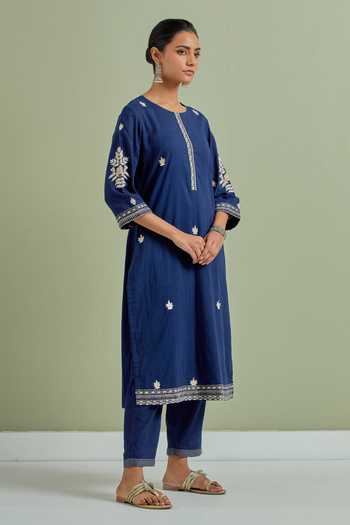 Buy_Priya Chaudhary_Blue Cotton Embroidery Round Neck Kurta And Pant Set _Online_at_Aza_Fashions