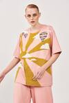 Shop_Shahin Mannan_Peach Jersey Air Balloon, Clouds, Sun Rays Round Embroidered T-shirt_Online_at_Aza_Fashions