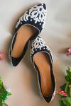 Buy_Sole House_Black Embroidered Velvet Pointed Toe Juttis_at_Aza_Fashions