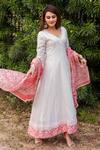 Buy_Missprint_White Cotton Floral V Neck Anarkali With Dupatta _at_Aza_Fashions