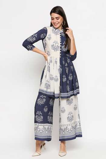 Buy_So Us By Sougatpaul_Blue Muslin Slub Embroidery Stand Collar Block Print Kurta And Pant Set  _at_Aza_Fashions