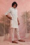Charkhee_White Cotton Woven Colour Specks Pathani Kurta _Online_at_Aza_Fashions