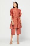 Buy Meadow Orange Silk Chanderi Stand Collar Tunic And Linen Pant Set at Aza Fashions Buy_Meadow_Orange Silk Chanderi Stand Collar Tunic And Linen Pant Set _at_Aza_Fashions