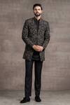 Buy_Tarun Tahiliani_Black Silk Floral Quilted Pattern Sherwani Set _at_Aza_Fashions