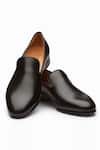 Buy_3DM LIFESTYLE_Black Venetian Leather Loafers _at_Aza_Fashions