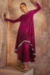 Vvani By Vani Vats_Wine Mirrors, Embroidery V-neck Kaftan And Palazzo Set _Online