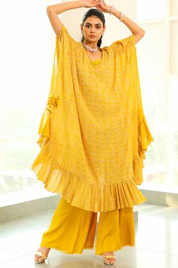 Shop_Vidushi Gupta_Yellow Printed Kaftan Kurta And Pant Set _at_Aza_Fashions