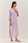 Ikshita Choudhary_Purple Cotton Embroidery Floral Notched Kurta And Pant Set_Online_at_Aza_Fashions