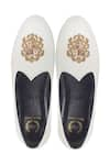 Domani_White Handcrafted Embroidered Juttis _Online_at_Aza_Fashions