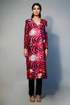 Buy Saksham & Neharicka Pink Chanderi Floral, Panther V Neck Printed Kurta at Aza Fashions Buy_Saksham & Neharicka_Pink Chanderi Floral, Panther V Neck Printed Kurta_at_Aza_Fashions