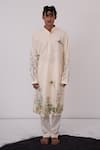 Buy_Wabi Sabi By Anshum-Ritesh_Ivory Chanderi Bengal Tiger Hand Painted Kurta Set _at_Aza_Fashions