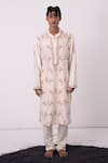 Buy_Wabi Sabi By Anshum-Ritesh_Ivory Chanderi Cutdana, Mirror, Sequin, Aari, Bead, Embroidered Kurta Set _at_Aza_Fashions