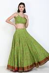 Shop_Zariya The Label_Green Pure Cotton Thread And Mirror Round Floral Embroidered Lehenga Set _Online_at_Aza_Fashions