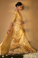 Sunaina Wrinkled Tissue Saree With Blouse