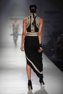 Buy Black Draped Tulip Skirt By Malini Ramani At Aza Fashions