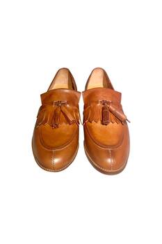 Tan leather handcrafted flapping shoes