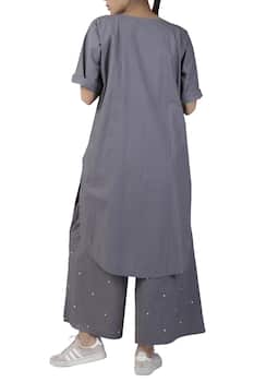 Long tunic with button placket