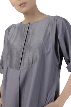 Long tunic with button placket