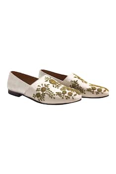 Floral Embroidered Loafers