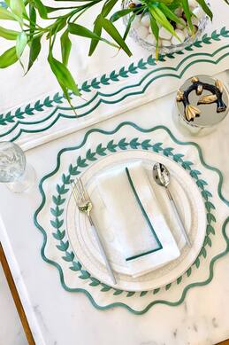 MJ Label Leaf Embroidery Table Runner