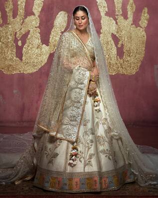 Kareena Kapoor could marry in Sharmila Tagore's wedding outfit | Vogue India