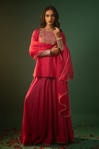Neelu and Manvi