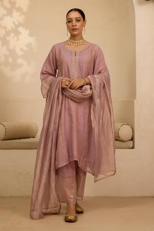 Label Mansi Nagdev