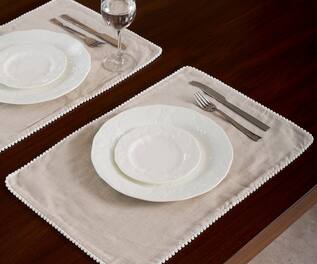 Elm & Oak Chloe Lace Embroidered Placemat - Set of 4